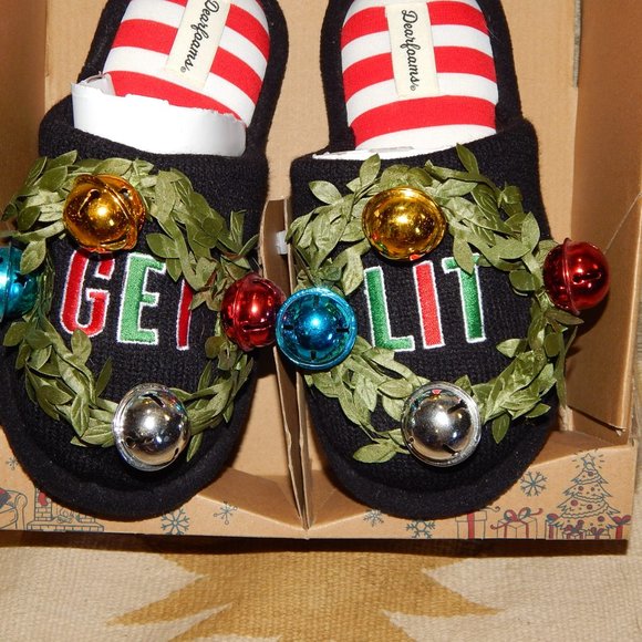 NIB Dearfoam - 5/6 Get Lit - Decorated Christmas Slippers - Picture 2 of 5